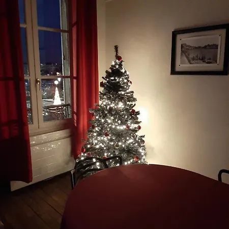 Et au pied coule une rivière, situation et vue idéales Auxerre Extérieur photo