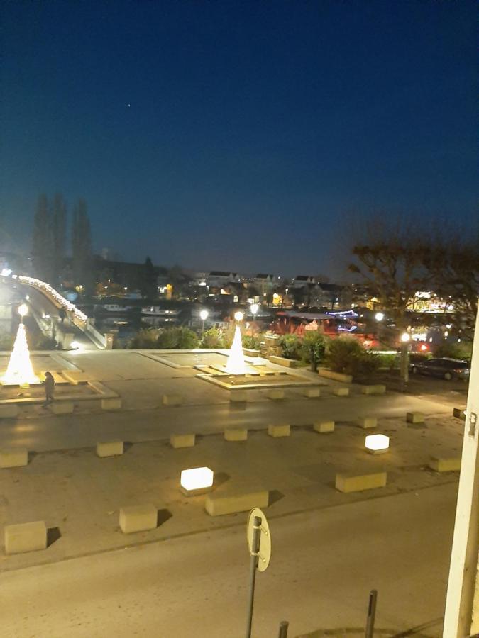 Et Au Pied Coule Riviere, Situation Et Vue Ideales Apartment *